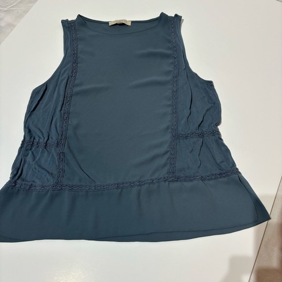 Loft Summer Sleeveless Detailed Top Size L - Picture 4 of 11